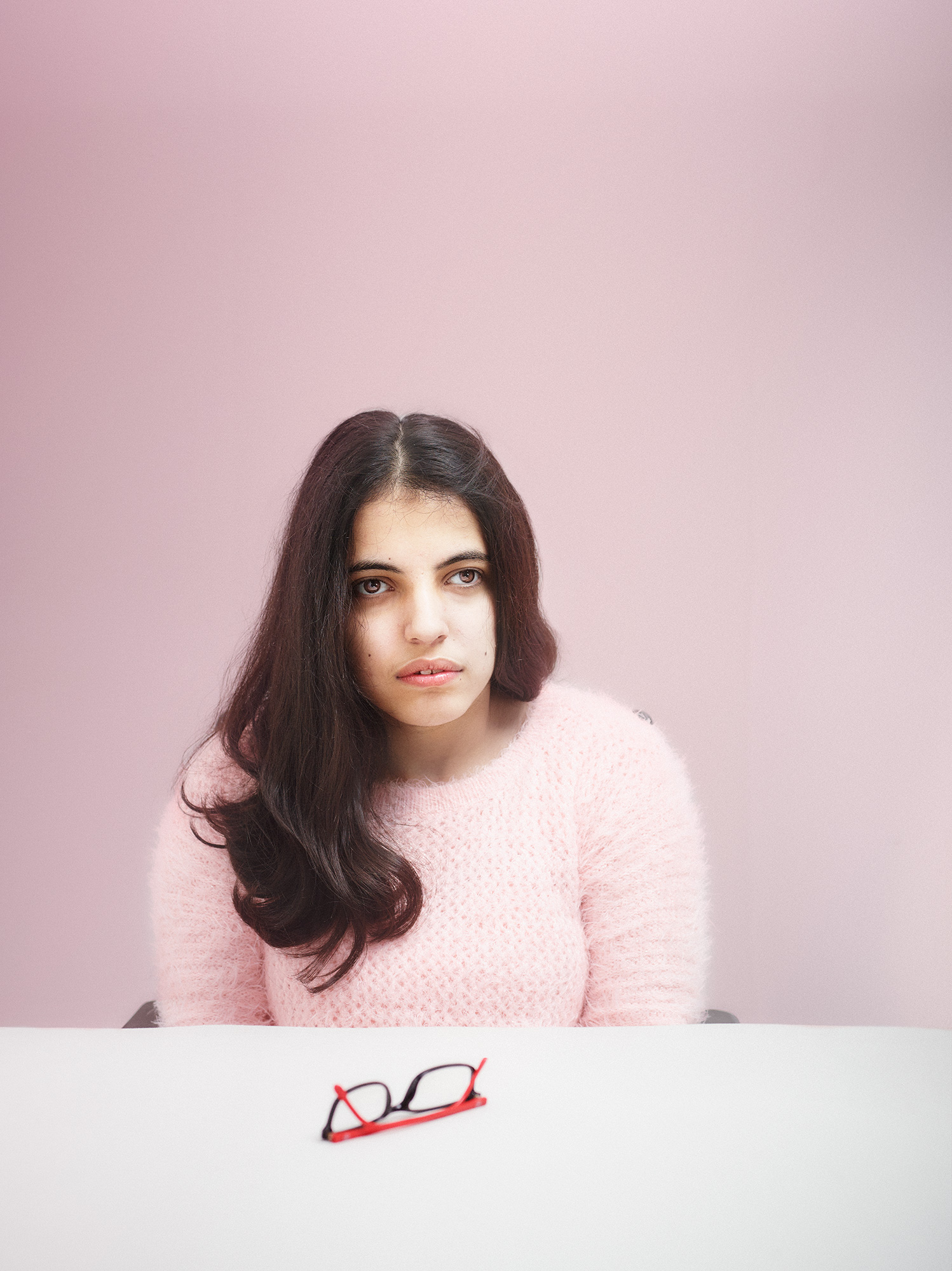 Photograph Copyright © Chris Floyd Nujeen Mustafa Nujeen Mustafa - Syria;Syrian;Kurd;Kurdish;Refugee;Aleppo;Cerebal Palsy;Wheelchair;Cologne;Koln;Germany;Female;Portrait;Studio